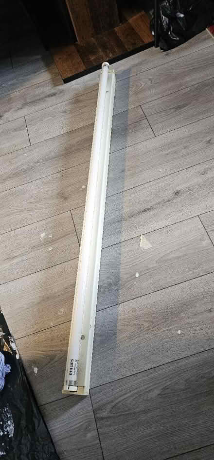 Photo of free Light fitting with halogen (craigentinny) #1