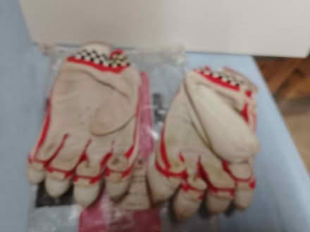 Photo of free Cricket gloves - Mens Right Handed (Anstey LE7) #3