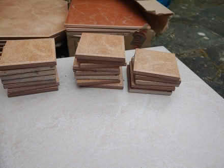 Photo of free Tiles random (North Road N7) #3