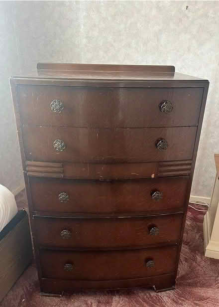 Photo of free bow fronted 5 draw chest (Bracknell RG12) #1