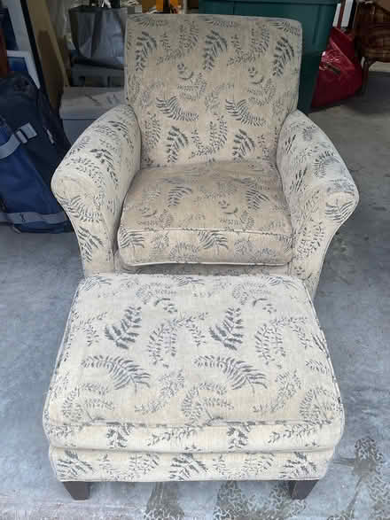 Photo of free Chair and Ottoman (Maple Leaf - Seattle) #1