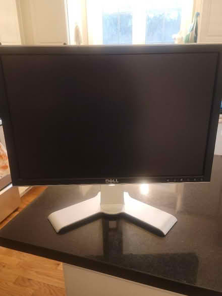 Photo of free Computer monitor *probably broken (Lagrange) #1