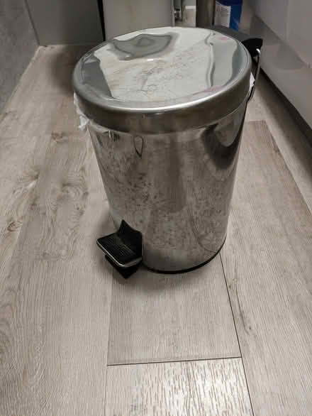 Photo of free Bathroom Storage Set / Accessories (E17) #1