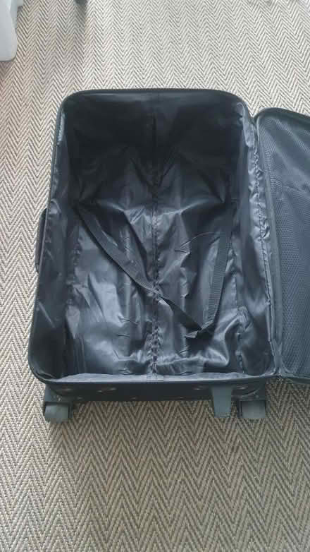 Photo of free Medium wheelie suitcase (E8 London Fields) #1