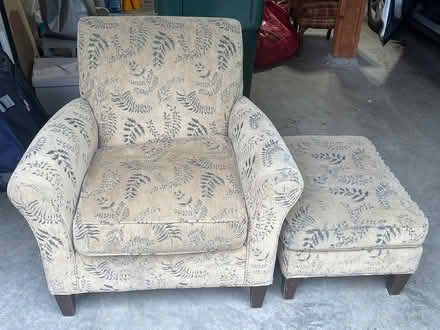 Photo of free Chair and Ottoman (Maple Leaf - Seattle) #2