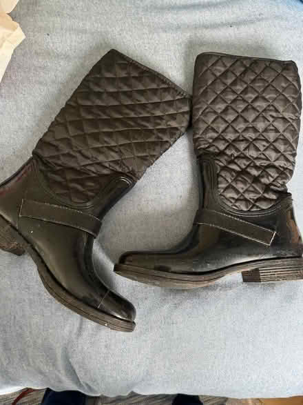 Photo of free Ladies boots π’ size 8 (The Camp AL1) #2