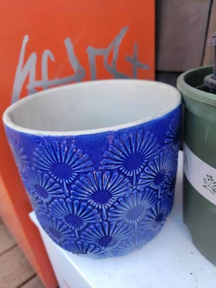 Photo of free Various pots (Udist) #2