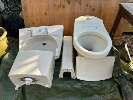 Photo of free Toilet and pedestal basin (Shaldon) #2