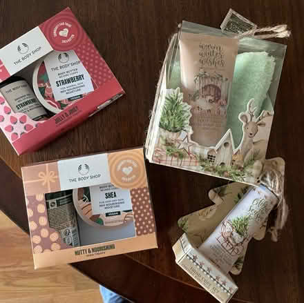Photo of free Assorted gift size bath/body items (Arlington Forest) #1