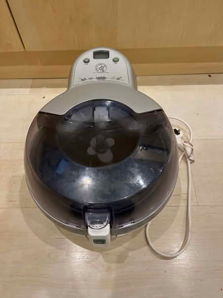 Photo of free Tefal air fryer very early model (Blakebrook DY11) #1