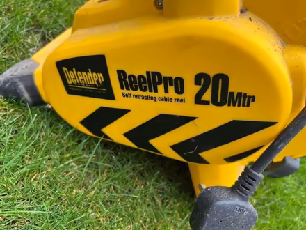 Photo of free 20m Auto-retractable Extension Lead (Oakham LE15) #2