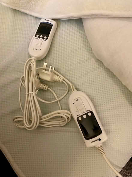 Photo of free Fleece lined heated blanket (E11) #2