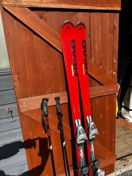 Photo of free Snow Skis (LE7 Ratcliffe on the Wreake) #1