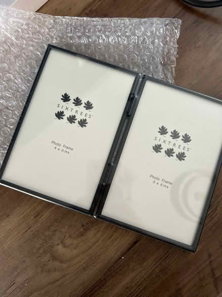 Photo of free Black photo frame (L15) #1