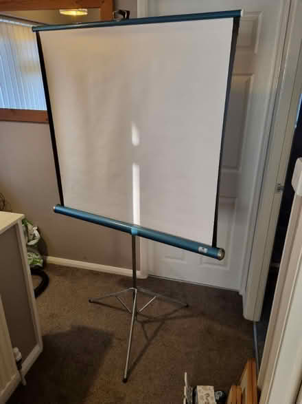 Photo of free Fold away projector screen (Ruddington) #1