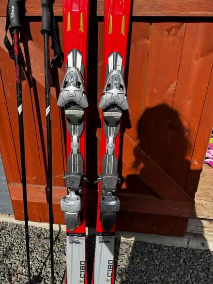 Photo of free Snow Skis (LE7 Ratcliffe on the Wreake) #4