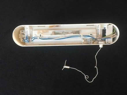 Photo of free Bathroom Shaver Light (Packsaddle BA11) #1