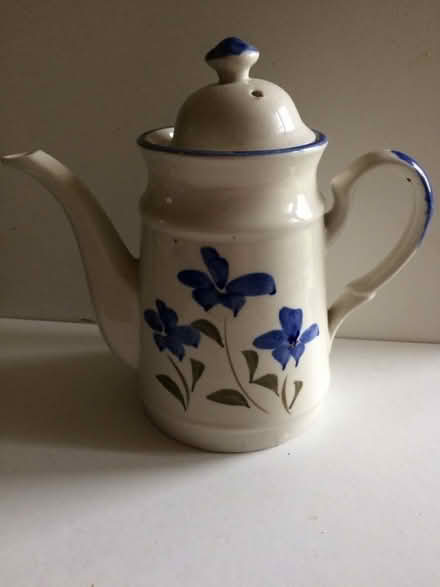 Photo of free Ceramic Teapot decorated with Blue Flowers (6" tall) (St James, South Elmham IP19) #2