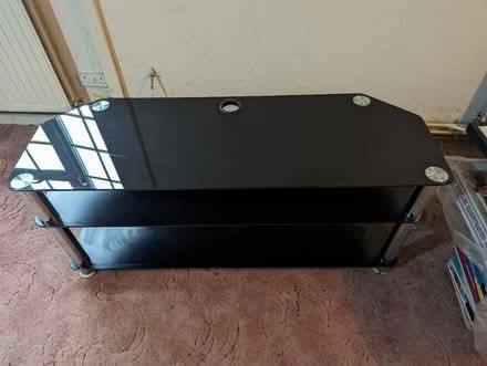 Photo of free Glass TV stand (Kings Langley WD4) #1