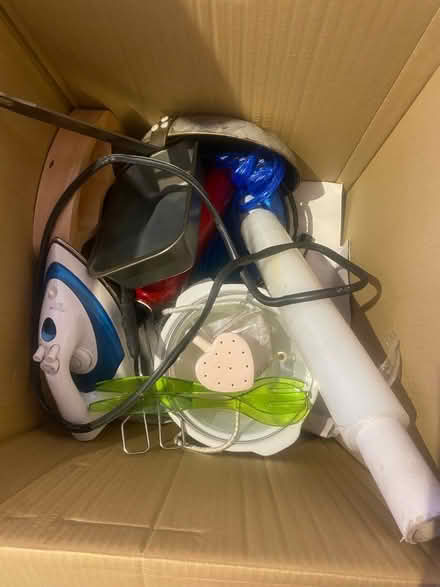 Photo of free Household items not need. Good cond (Reading RG2) #1