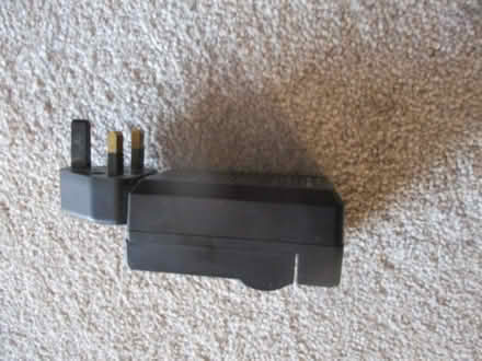 Photo of free battery charger. (Innsworth GL3) #1