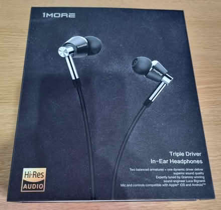 Photo of free In ear headphones (Hencote SY1) #2