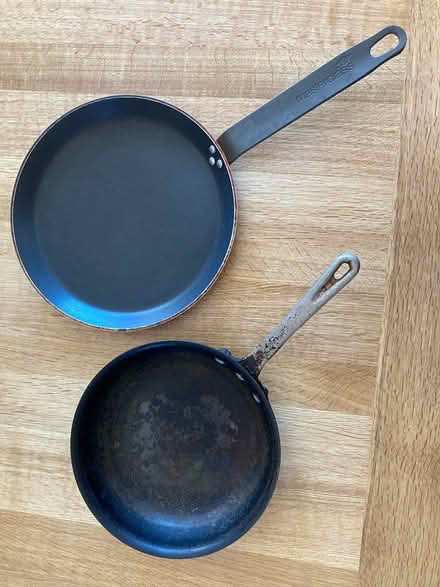 Photo of free 2 small frying pans (Symondsbury DT6) #1