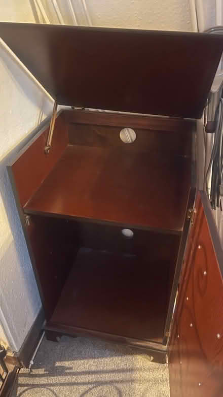 Photo of free Brown Antique cabinets (RM5) #4