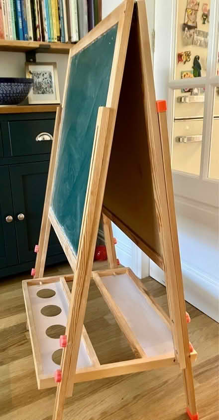 Photo of free Child’s easel chalk board (Bishop’s Stortford) #3