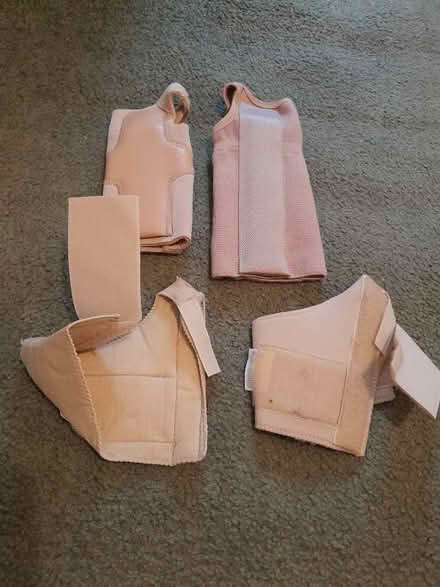 Photo of free Thumb and wrist splints (Cowley OX4) #1