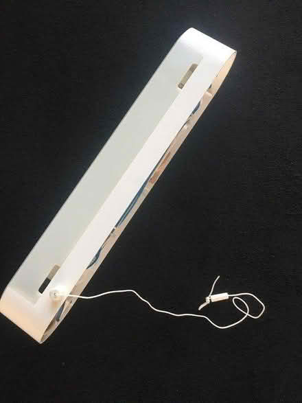 Photo of free Bathroom Shaver Light (Packsaddle BA11) #3