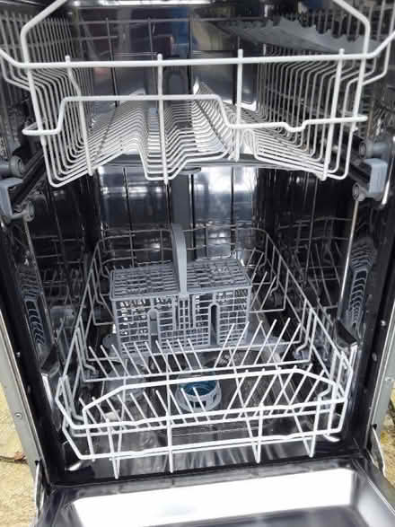 Photo of free inegrated dishwasher (Barling SS3) #3