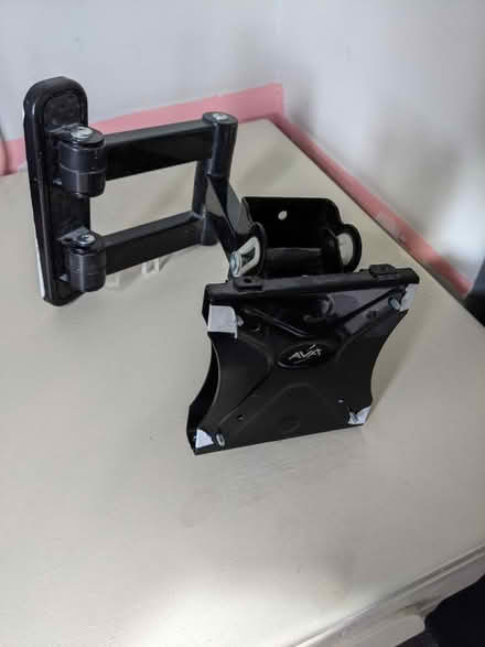 Photo of free TV wall mount bracket (Frindsbury) #1