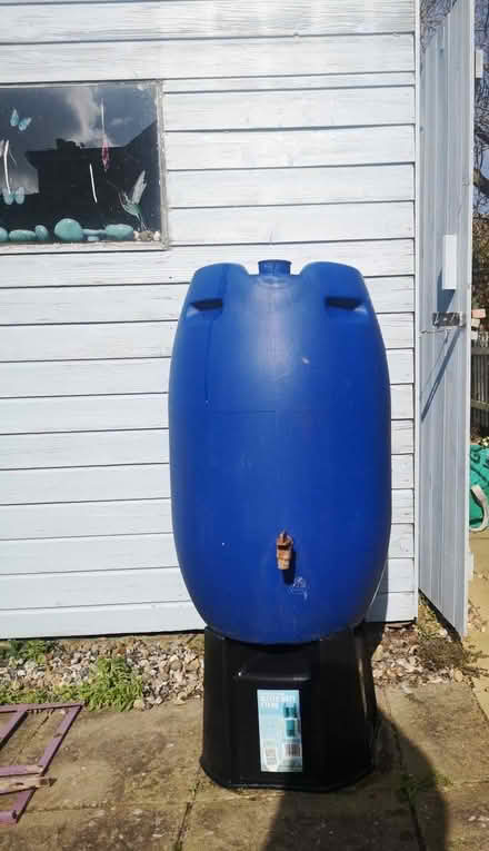 Photo of free Water Butt and Stand (CT2) #1