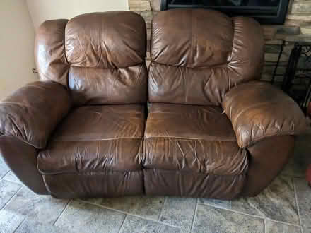 Photo of free Leather Loveseat (Gilroy (3rd and Wren Area)) #2