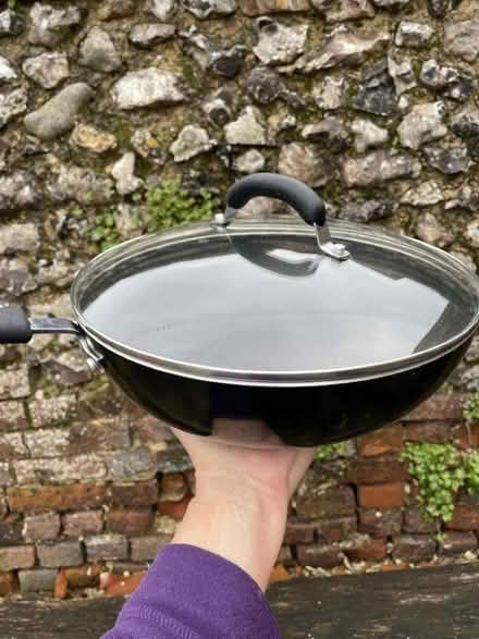 Photo of free Large Saucepan and Lid (CT4) #2