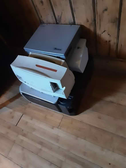 Photo of free Old computer equip (SN1 old town swindon) #2