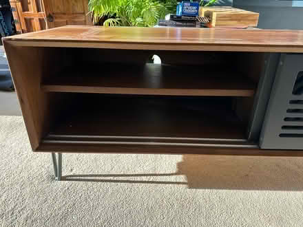 Photo of free Side cabinet with sliding doors (Hitchin SG5) #3