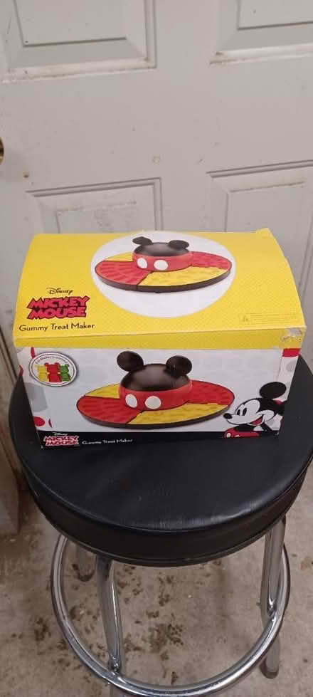 Photo of free Mickey mouse gummy maker (Woburn near the center) #1