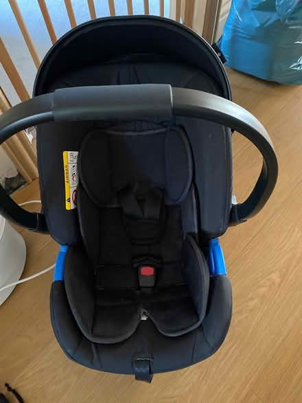 Photo of free Baby car seat (Kempshott) #1