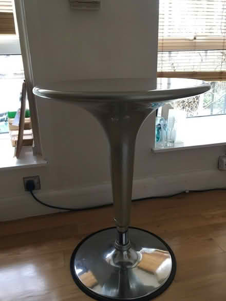 Photo of free Kitchen Table & Chair (Strawberry Hill TW2) #4