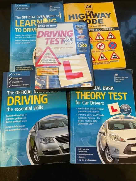 Photo of free Driving test books & CD-ROM (Lyme Regis DT7) #1