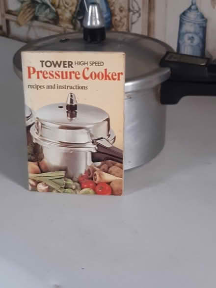 Photo of free Pressure cooker (Wokingham RG40) #2