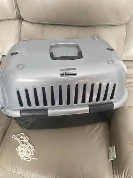 Photo of free Large cat basket (East Ham E6) #2