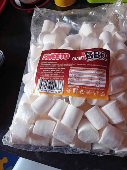 Photo of free big marshmallows (OL6) #1