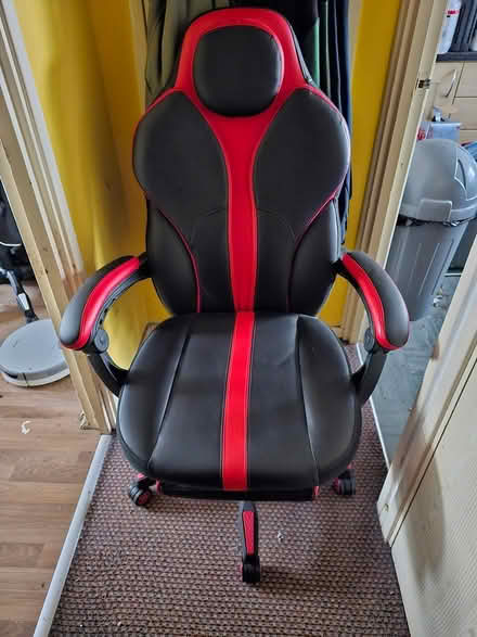 Photo of free Gaming Chair - With foot rest (Peartree AL7) #1
