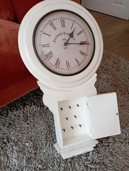Photo of free white wall clock (Ulverley Green B91) #1