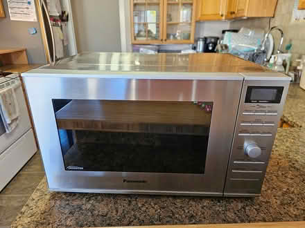 Photo of free Panasonic microwave (K2G 2Y9) #1