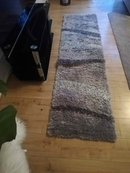 Photo of free Grey rug (ME5 chatham) #1