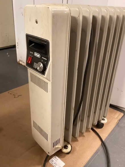 Photo of free Big space heater - leaks (Watertown/Waltham/Belmont line) #2